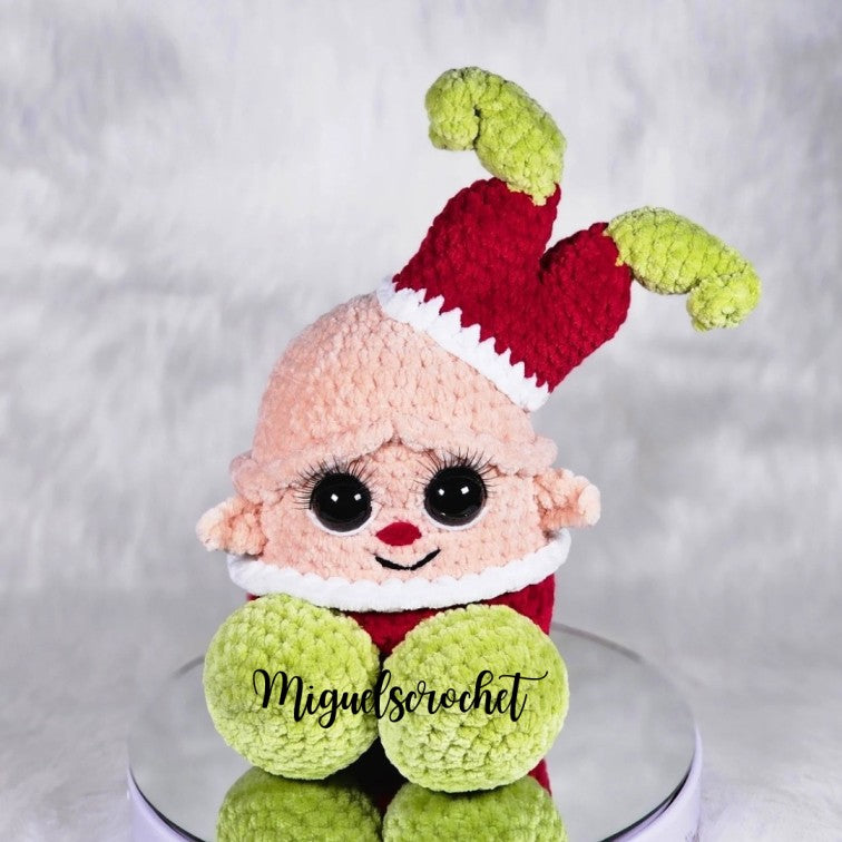 Santa's Helper Wiwi Crochet Pattern Mod | PDF Download!