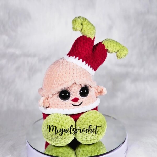 Santa's Helper Wiwi Crochet Pattern Mod | PDF Download!